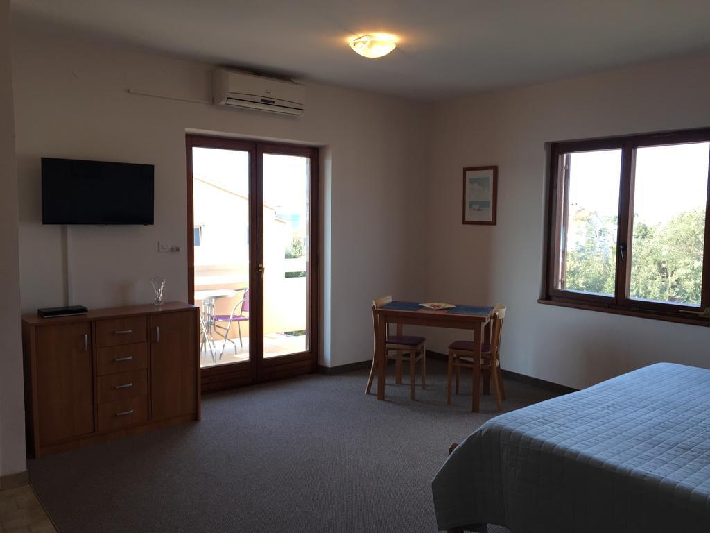 Guest House Punta Grzan Petrcane Phòng bức ảnh
